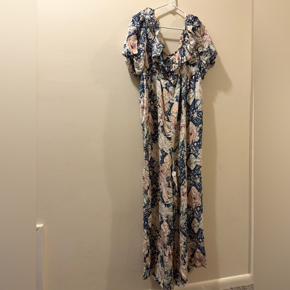 Yumi Kim Navy and Peach Floral jumpsuit - size large - puff sleeve - open back - Picture 1 of 10